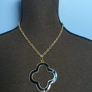 Express Quatrefoil Statement Necklace